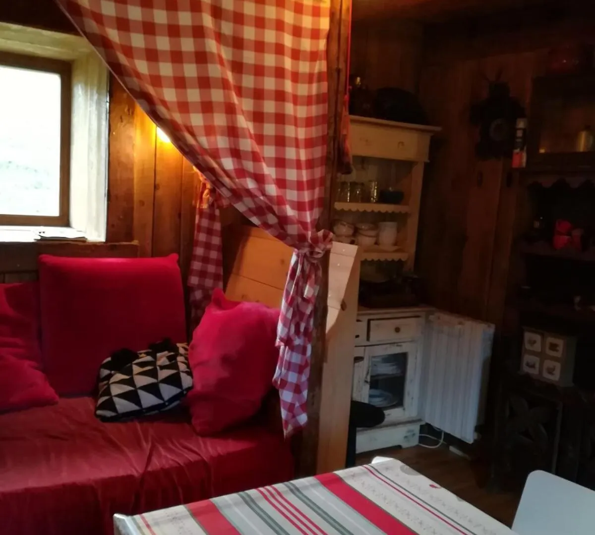 Gite Ha-Py Belle Vue Campan 0*,  Francia